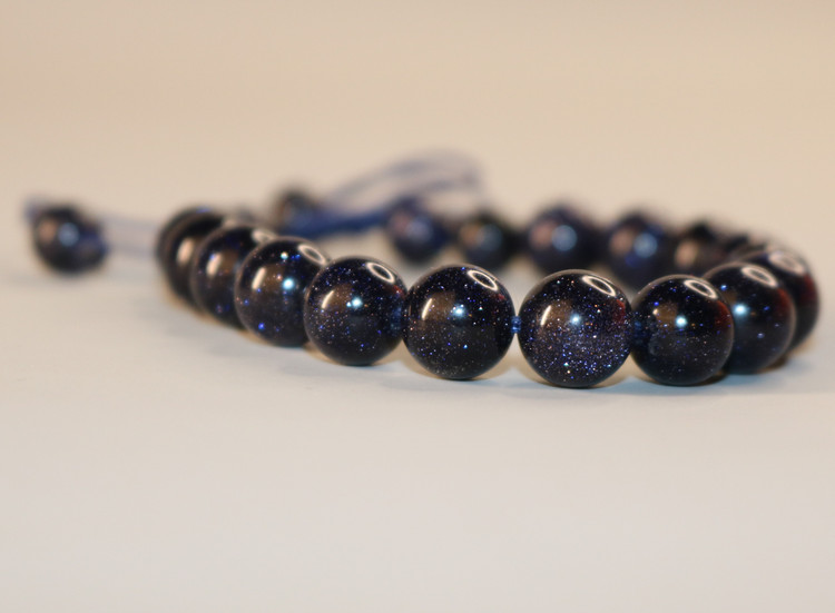 دستبند سنگ بلو گلد استون، دلربای آبی